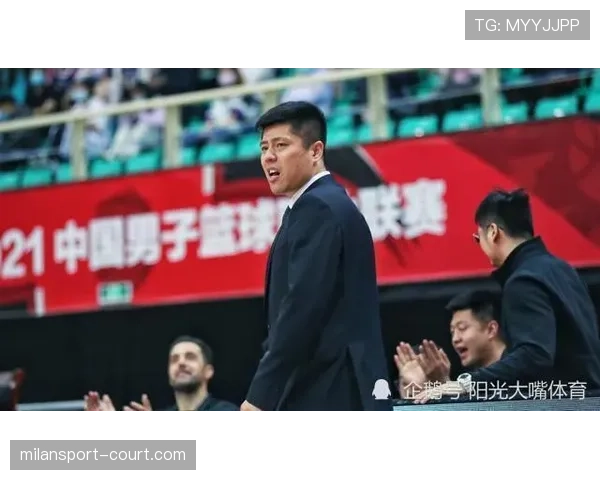 仲满退役后还在天天练剑？这自律也太狠了
