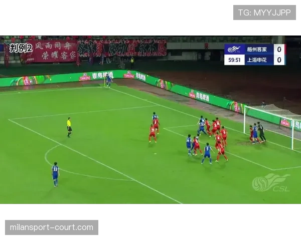 越位判定核心：触球瞬间位置与是否干扰对方
